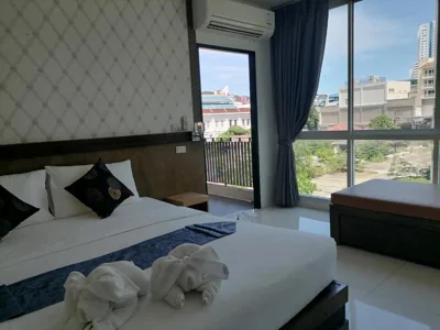 NJ PATONG HOTEL – Foto 4